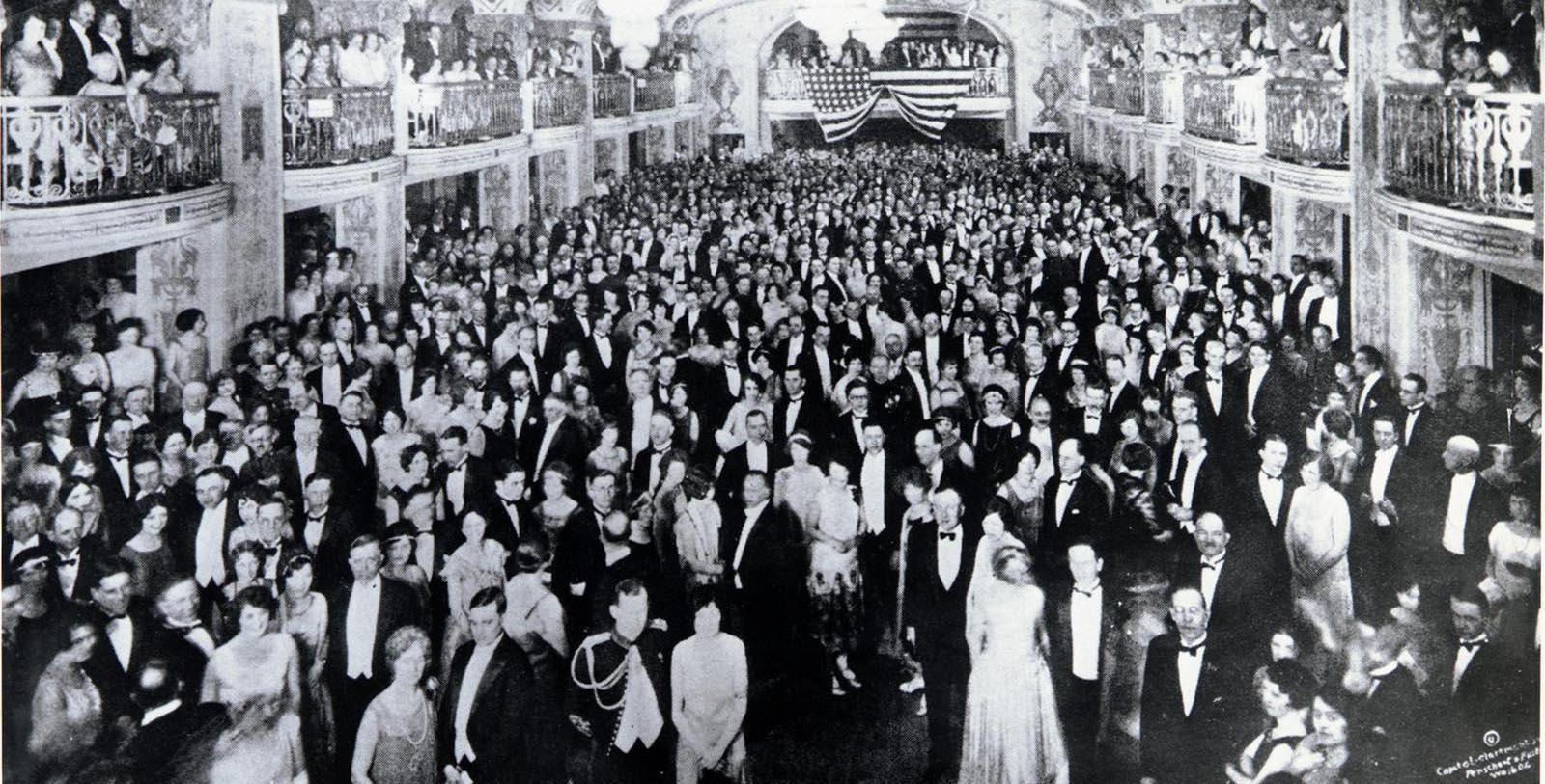 Discover the beauty and elegance of The Mayflower Hotel, which featured more gold leaf than perhaps any other building in the country when it opened its doors in 1925.